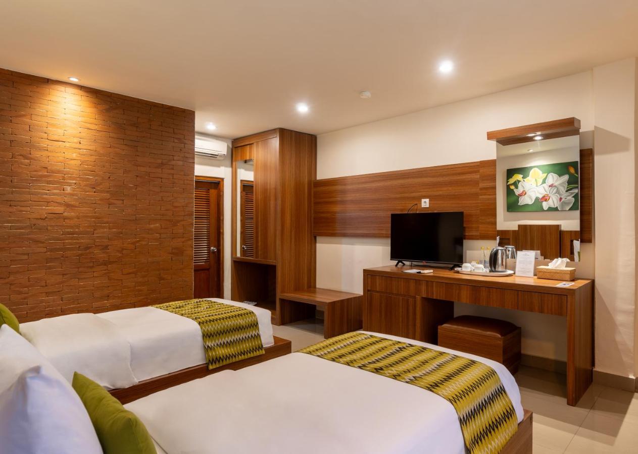 Wina Holiday Villa Kuta Lombok Exterior foto