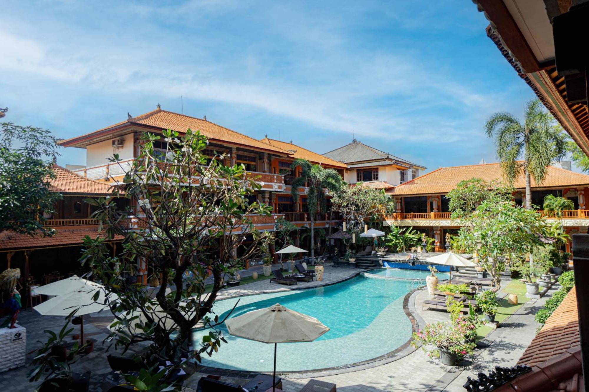 Wina Holiday Villa Kuta Lombok Exterior foto