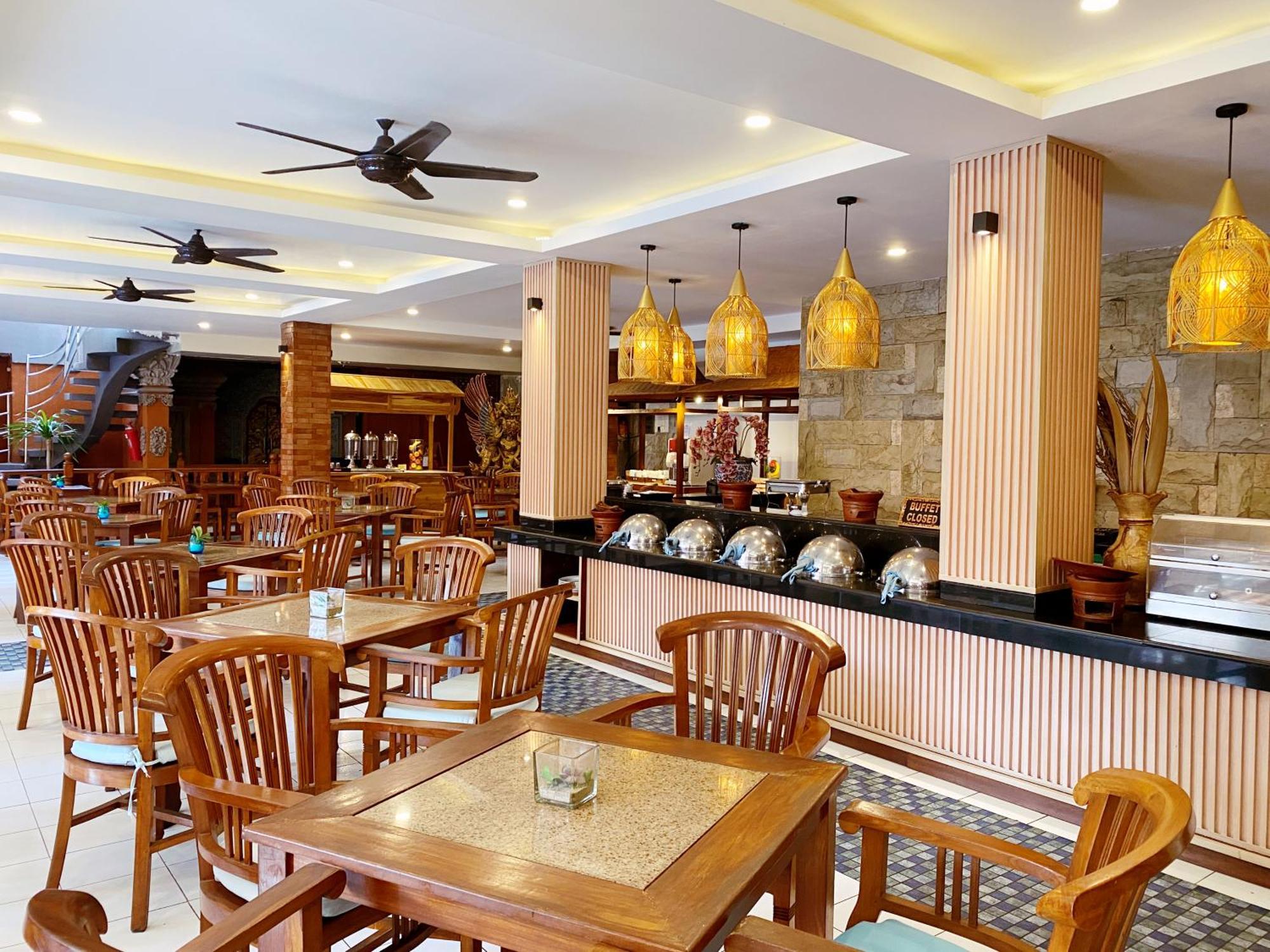Wina Holiday Villa Kuta Lombok Exterior foto