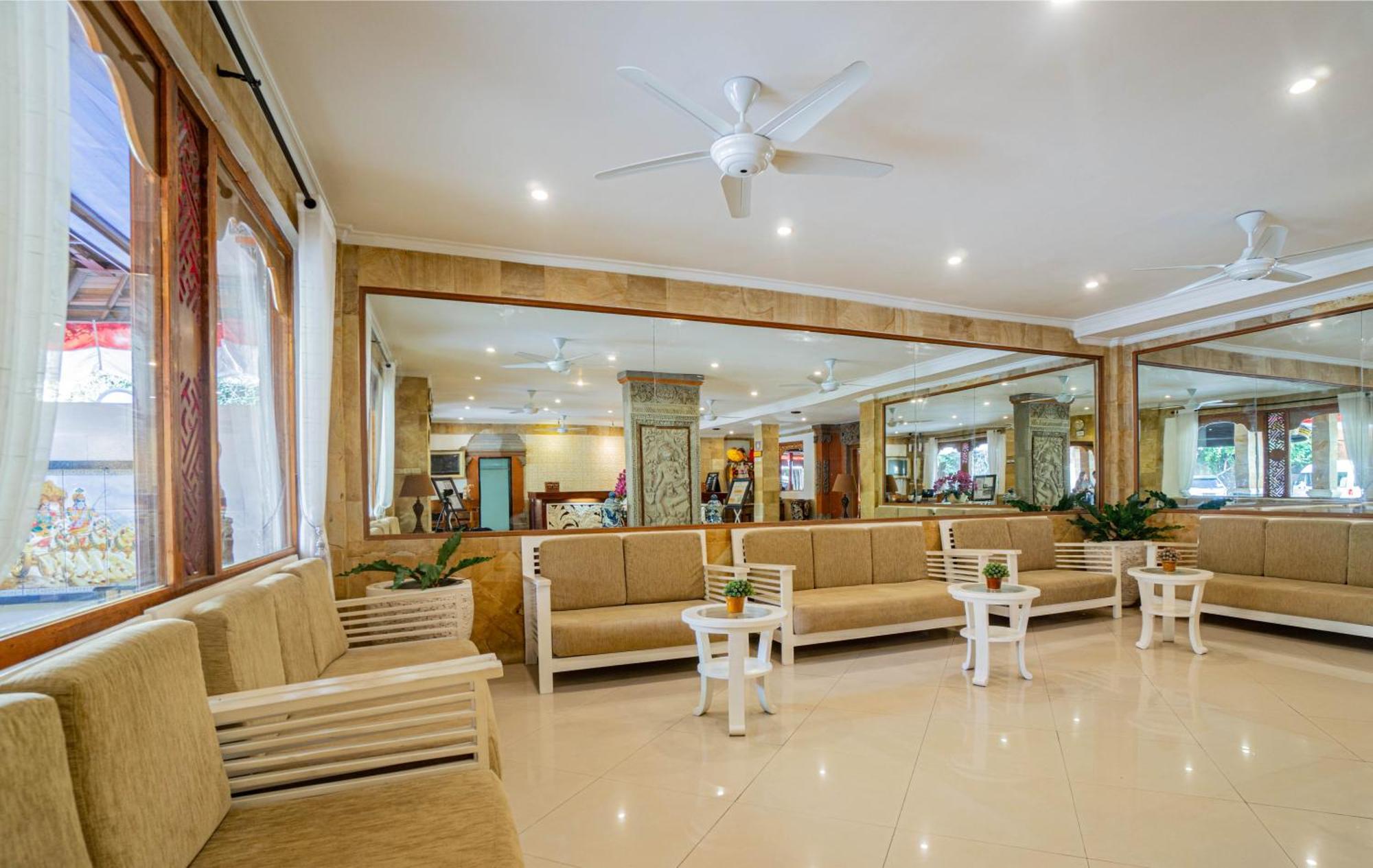 Wina Holiday Villa Kuta Lombok Exterior foto