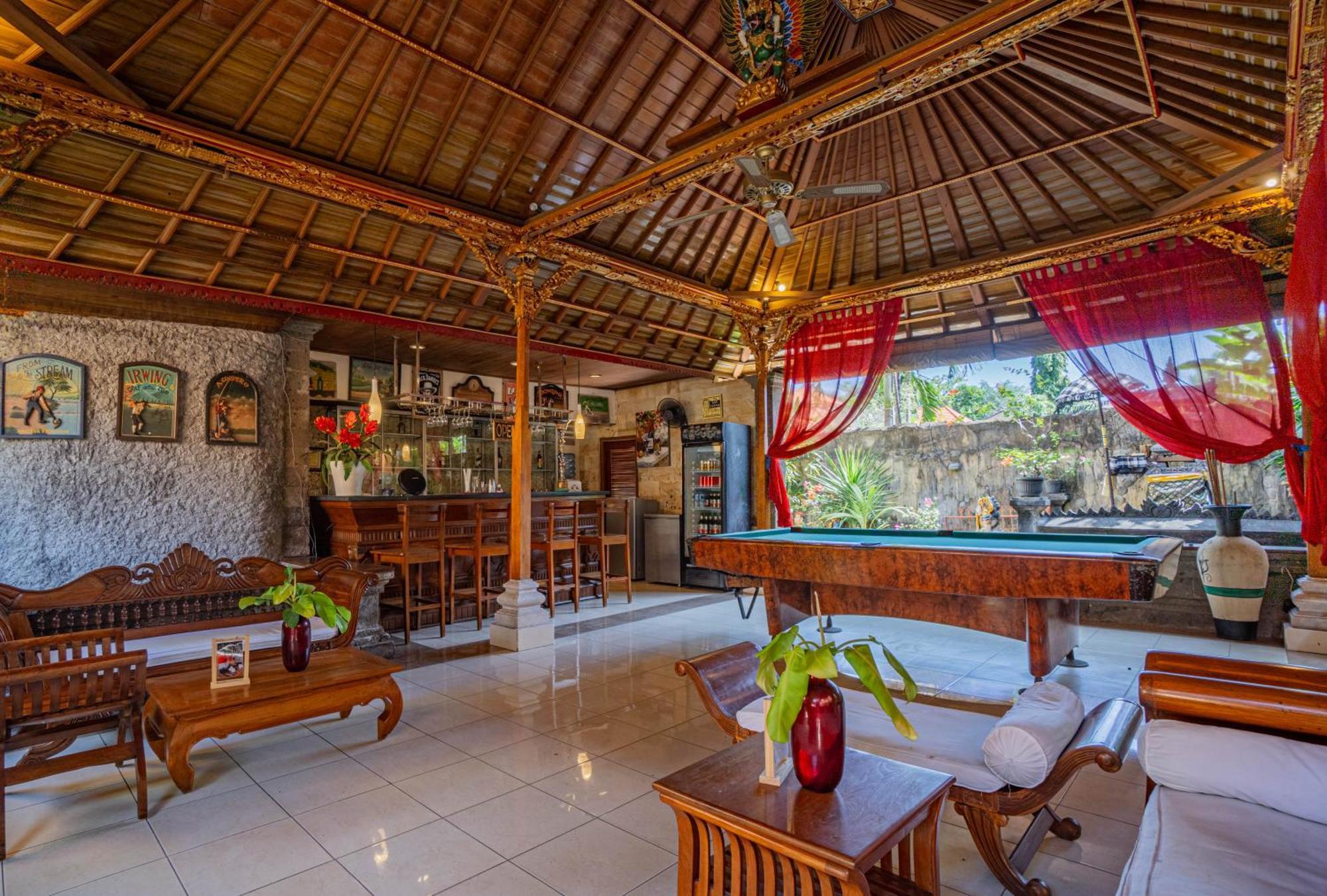 Wina Holiday Villa Kuta Lombok Exterior foto