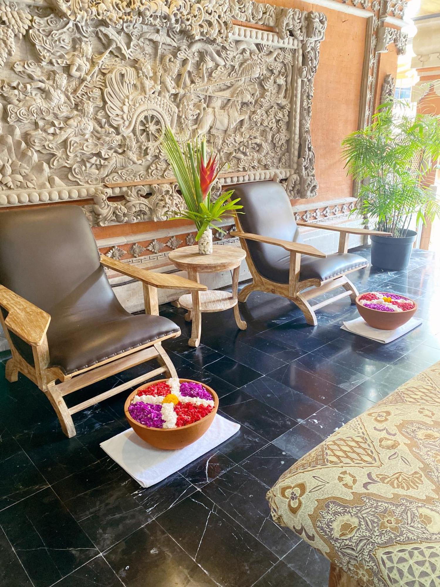 Wina Holiday Villa Kuta Lombok Exterior foto
