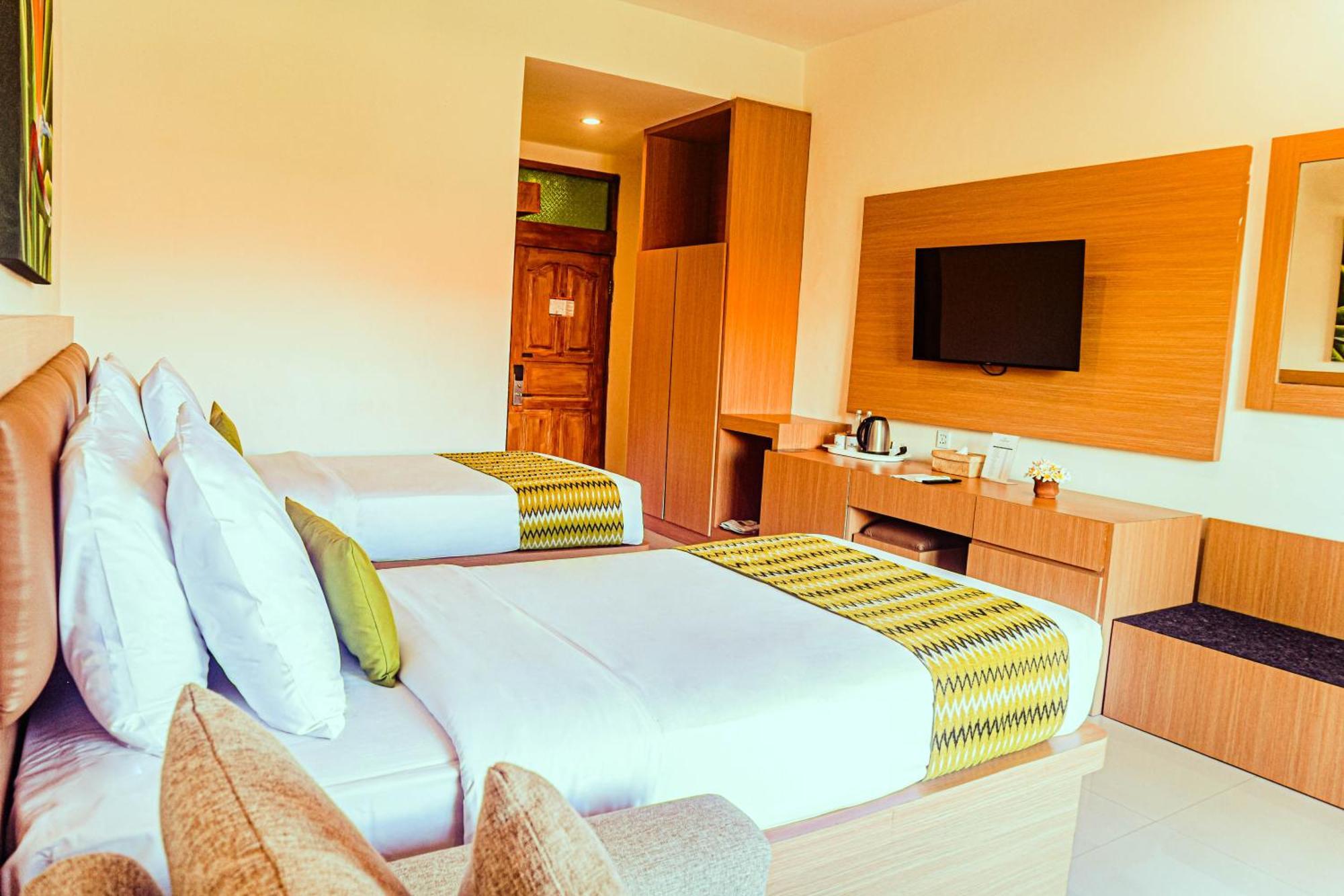 Wina Holiday Villa Kuta Lombok Exterior foto