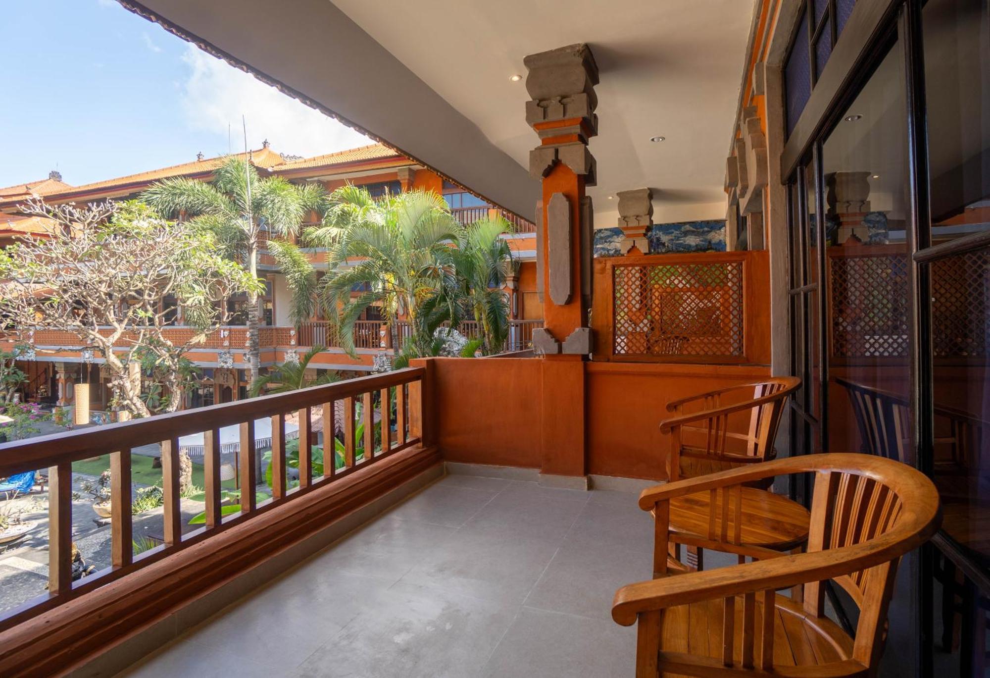 Wina Holiday Villa Kuta Lombok Exterior foto