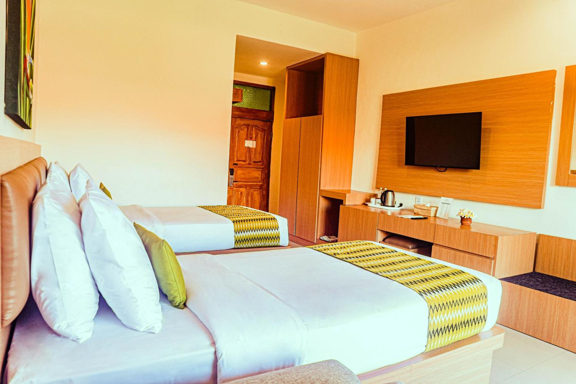 Wina Holiday Villa Kuta Lombok Exterior foto