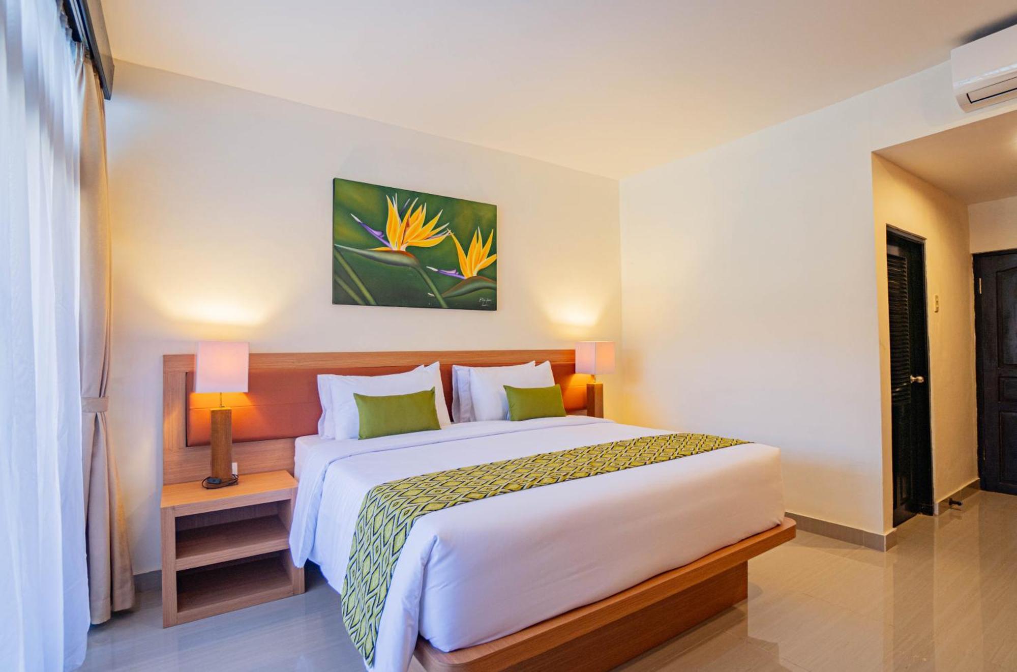 Wina Holiday Villa Kuta Lombok Exterior foto